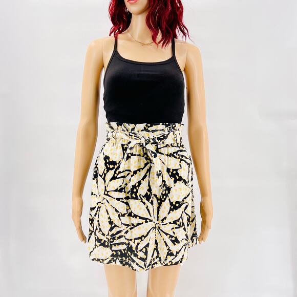 Nicole Miller Dresses & Skirts - Nicole Miller Floral Mini Skirt Womens Large Black Yellow Mini High Waist Belted
